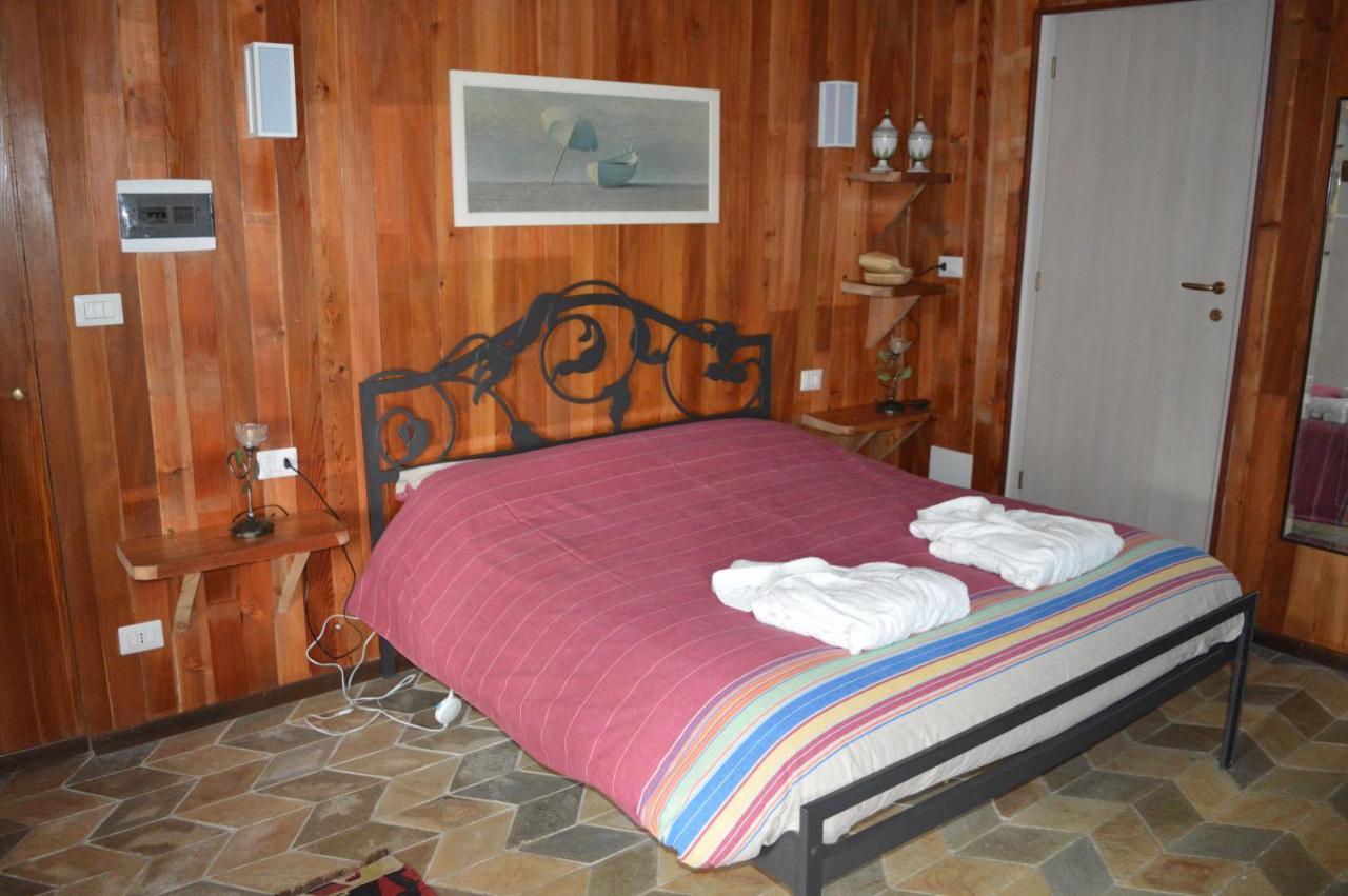Bed and Breakfast L'Uovo E La Faina Busca Zewnętrze zdjęcie